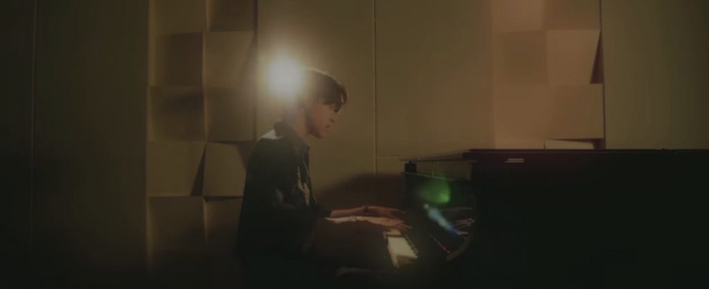 ภาพ แพทริค เล่นเปียโน 2