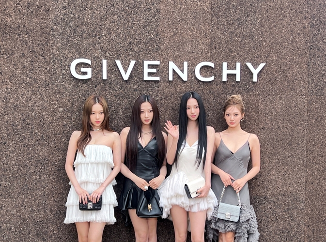 Image of aespa attends the Givenchy 2023 SS Fashion Show